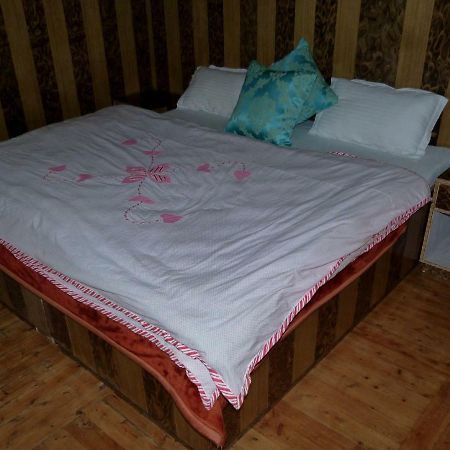 Kolong Retreat Hotell Kolang Exteriör bild