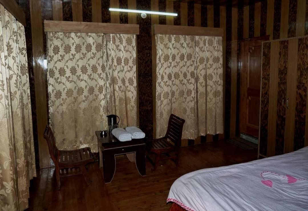 Kolong Retreat Hotell Kolang Exteriör bild